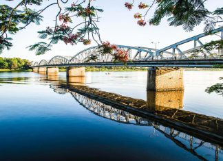 Du lịch Huế để khám phá mảnh đất kinh kỳ trên từng con phố tour Hue