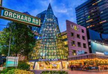 Check in thiên đường mua sắm tại đại lộ Orchard khi du lịch Singapore